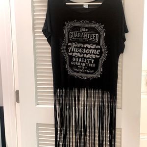 Very long fringe tee